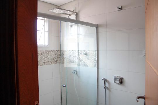 BANHEIRO SUITE de casa à venda com 3 quartos, 281m² em Vila Industrial (campinas), Campinas