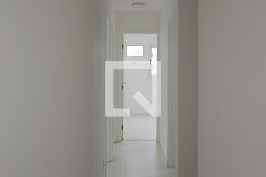 Corredor de apartamento para alugar com 3 quartos, 83m² em Recreio dos Bandeirantes, Rio de Janeiro