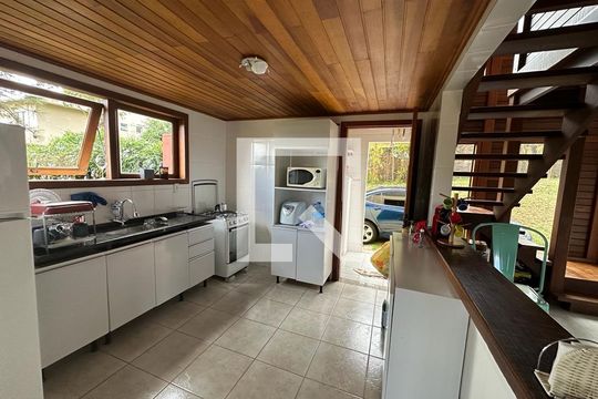 Cozinha de casa de condomínio à venda com 3 quartos, 132m² em Villa Bella, Itabirito