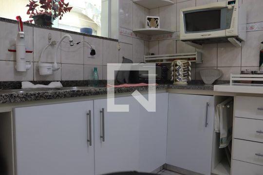 Cozinha de casa à venda com 4 quartos, 300m² em Jardim Vila Galvão, Guarulhos