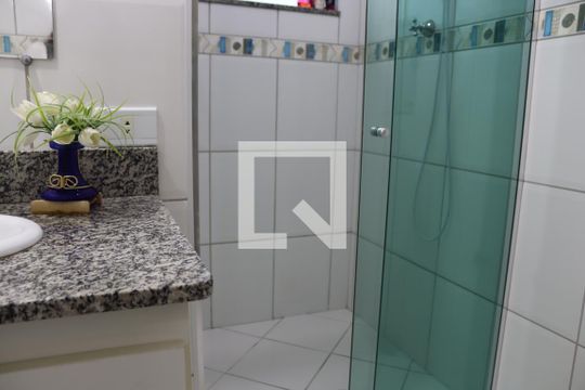 Banheiro da Suíte de casa à venda com 4 quartos, 300m² em Jardim Vila Galvão, Guarulhos