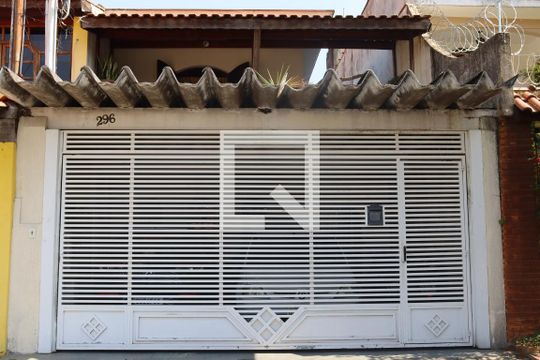 Fachada de casa à venda com 4 quartos, 300m² em Jardim Vila Galvão, Guarulhos