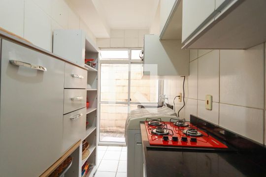 Cozinha de apartamento à venda com 2 quartos, 46m² em Vila Amalia (zona Norte), São Paulo