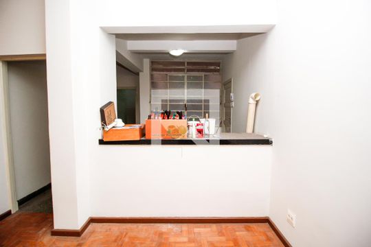 Cozinha de apartamento à venda com 2 quartos, 109m² em Centro, Belo Horizonte