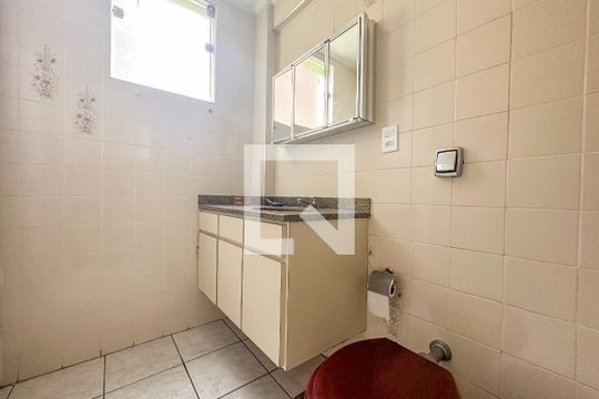 Banheiro 1 de apartamento para alugar com 3 quartos, 102m² em Balneario Cidade Atlantica, Guarujá