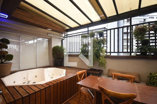 Varanda da cobertura de apartamento para alugar com 3 quartos, 220m² em Vila Andrade, São Paulo