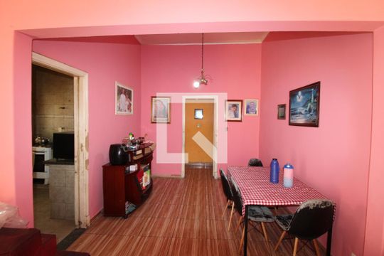 Sala de casa à venda com 3 quartos, 300m² em Vila Santa Maria, São Paulo