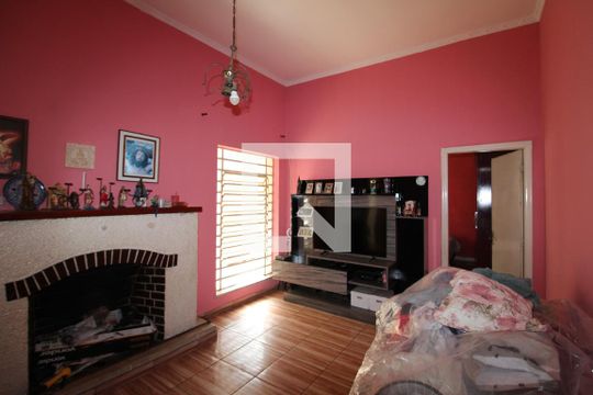 Sala de casa à venda com 3 quartos, 300m² em Vila Santa Maria, São Paulo