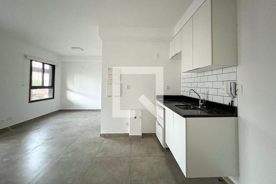 Cozinha de kitnet/studio para alugar com 1 quarto, 40m² em Pompeia, São Paulo