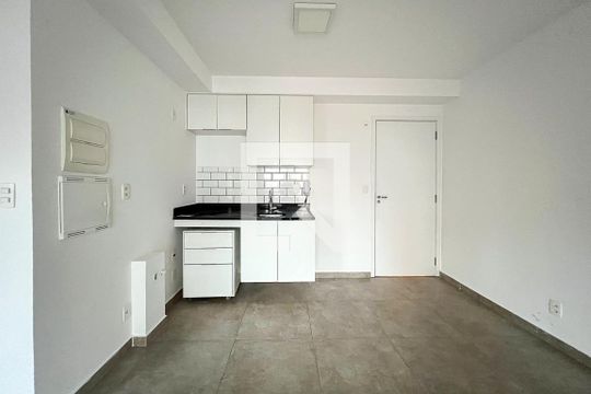 Cozinha de kitnet/studio para alugar com 1 quarto, 40m² em Pompeia, São Paulo