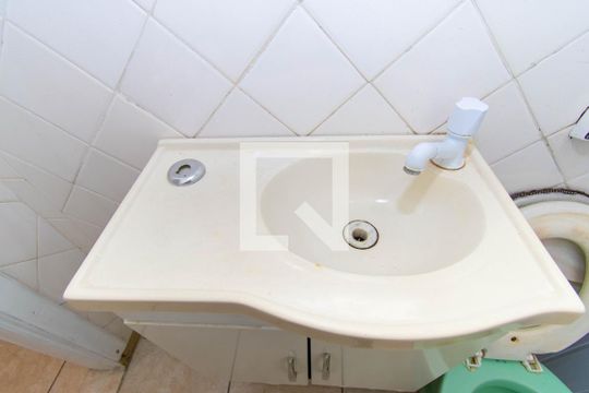 Banheiro de casa para alugar com 1 quarto, 80m² em Vila Formosa, São Paulo