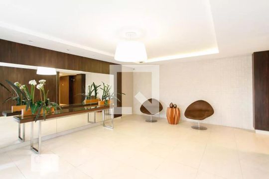 Hall de entrada de apartamento à venda com 1 quarto, 48m² em Vila Mascote, São Paulo