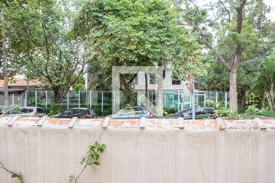 Vista do Quarto 1 de casa para alugar com 3 quartos, 300m² em Água Branca, São Paulo