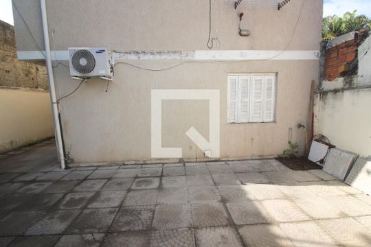 Garagem de casa à venda com 3 quartos, 110m² em Partenon, Porto Alegre