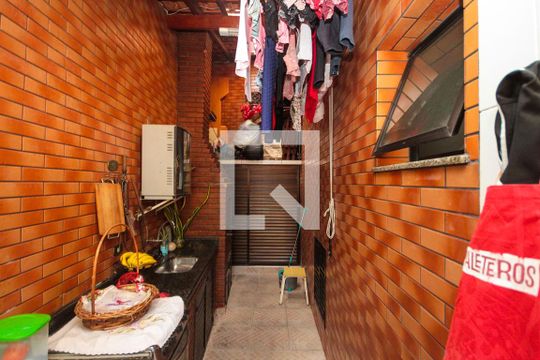 Área de Serviço de casa à venda com 3 quartos, 220m² em Quinta da Paineira, São Paulo