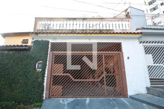 Fachada de casa à venda com 3 quartos, 220m² em Quinta da Paineira, São Paulo