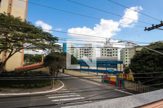 vista de casa à venda com 3 quartos, 220m² em Quinta da Paineira, São Paulo