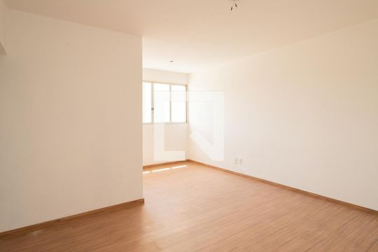 Sala de apartamento para alugar com 2 quartos, 64m² em Parque Terra Nova, São Bernardo do Campo
