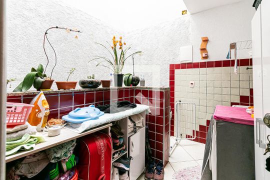 Área de Serviço de casa de condomínio para alugar com 3 quartos, 145m² em Chácara Seis de Outubro, São Paulo