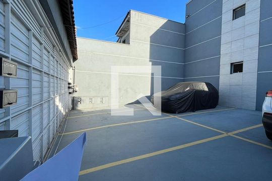 Garagem de casa de condomínio à venda com 2 quartos, 50m² em Parque Edu Chaves, São Paulo