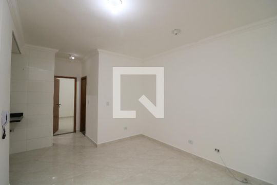 Sala de apartamento para alugar com 2 quartos, 45m² em Jardim Santa Teresinha, São Paulo