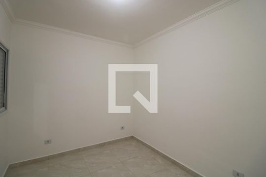 Quarto de apartamento para alugar com 2 quartos, 45m² em Jardim Santa Teresinha, São Paulo