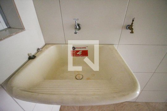 Lavanderia de casa para alugar com 2 quartos, 40m² em Vila Medeiros, São Paulo