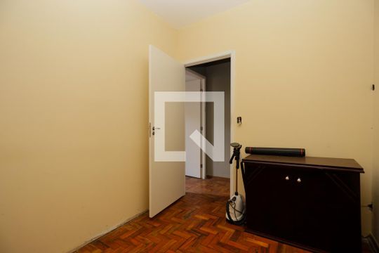 Quarto 2 de casa à venda com 3 quartos, 100m² em Chora Menino, São Paulo