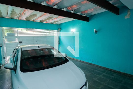 Garagem de casa à venda com 4 quartos, 125m² em Nova Petrópolis, São Bernardo do Campo