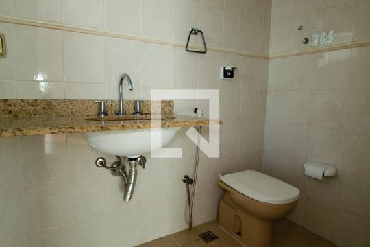 Banheiro da Suíte de apartamento à venda com 3 quartos, 217m² em Recreio dos Bandeirantes, Rio de Janeiro