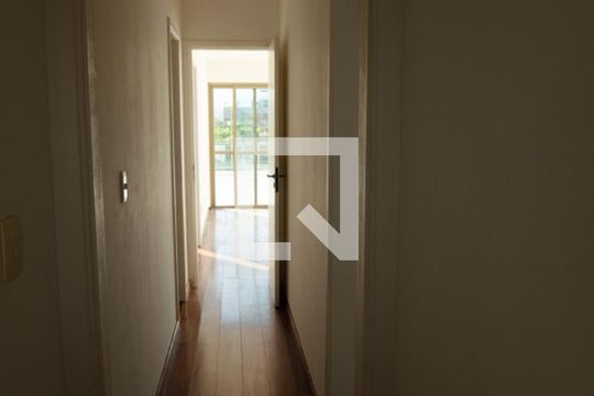 Corredor de apartamento à venda com 3 quartos, 217m² em Recreio dos Bandeirantes, Rio de Janeiro