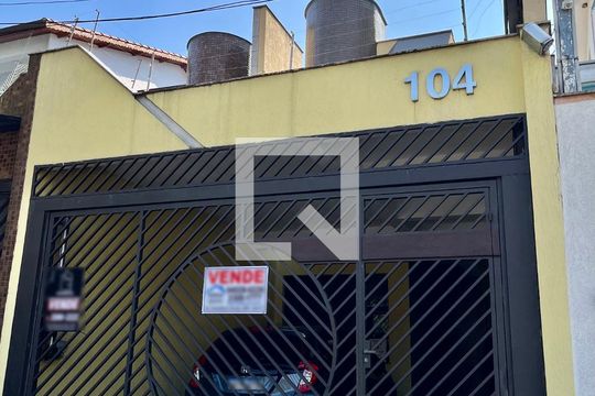 Fachada de casa à venda com 3 quartos, 380m² em Jardim Textil, São Paulo