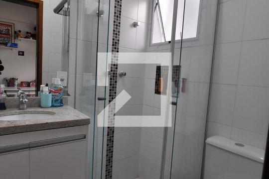 Banheiro da Suíte 3 de casa para alugar com 3 quartos, 250m² em Vila Pedra Branca, São Paulo