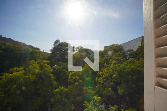 Quarto  2 _Vista  de apartamento à venda com 2 quartos, 70m² em Floresta, Porto Alegre
