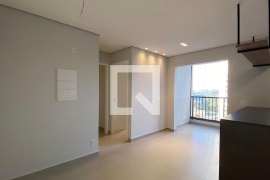 Sala de apartamento para alugar com 2 quartos, 52m² em Alphaville Empresarial, Barueri