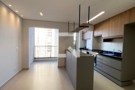 Sala de apartamento para alugar com 2 quartos, 52m² em Alphaville Empresarial, Barueri