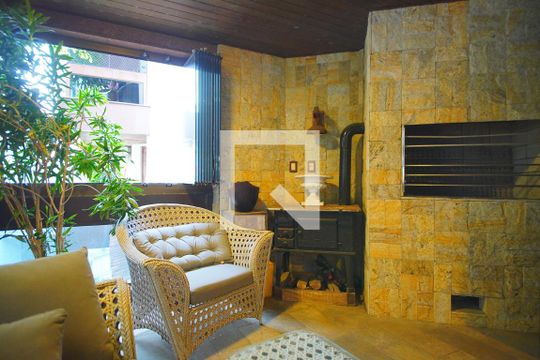 Varanda de apartamento para alugar com 3 quartos, 240m² em Bela Vista, Porto Alegre
