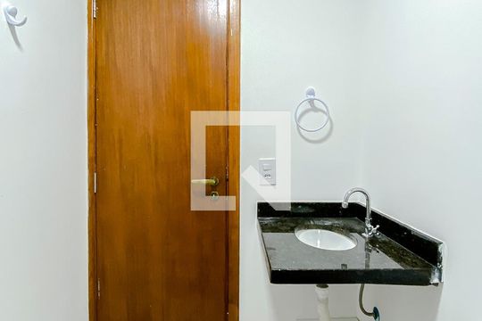 Banheiro de apartamento para alugar com 1 quarto, 35m² em Alto da Mooca, São Paulo