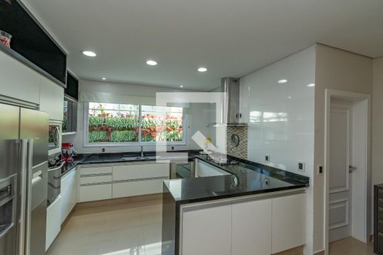 Cozinha  de casa de condomínio à venda com 3 quartos, 338m² em Bosque das Palmeiras, Campinas