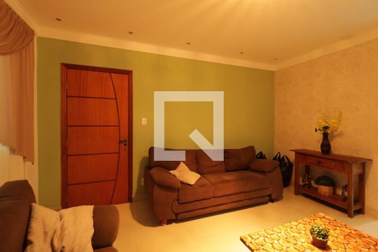 Sala 1 de casa à venda com 4 quartos, 140m² em Vila Eldizia, Santo André