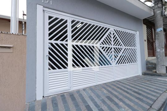 Casa à venda com 4 quartos, 140m² em Vila Eldizia, Santo André