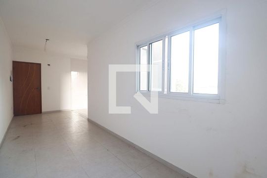 Sala de apartamento à venda com 2 quartos, 52m² em Vila Alto de Santo André, Santo André