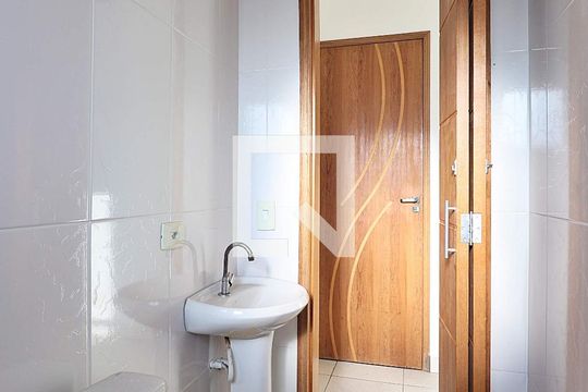 Banheiro do Quarto 1 - Suíte de apartamento à venda com 2 quartos, 52m² em Vila Alto de Santo André, Santo André