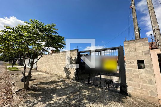 Fachada de casa à venda com 2 quartos, 49m² em Scharlau, São Leopoldo