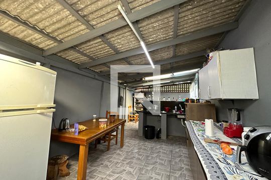 Cozinha de casa à venda com 2 quartos, 49m² em Scharlau, São Leopoldo
