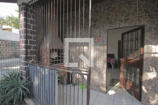 Área comum de casa à venda com 4 quartos, 200m² em Vila Jardim, Porto Alegre