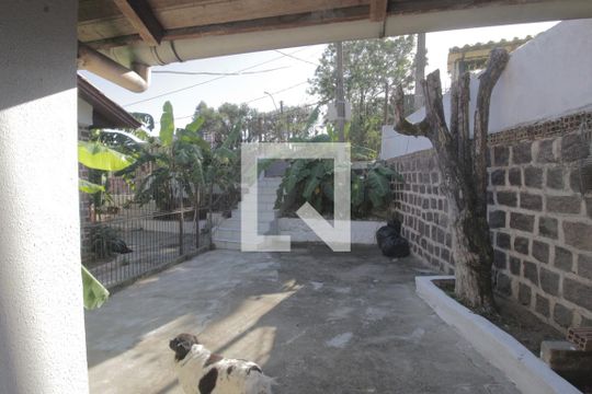 Área comum de casa à venda com 4 quartos, 200m² em Vila Jardim, Porto Alegre