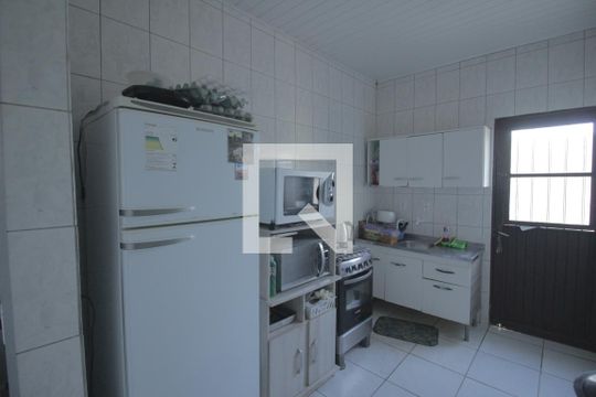 Cozinha de casa à venda com 4 quartos, 200m² em Vila Jardim, Porto Alegre