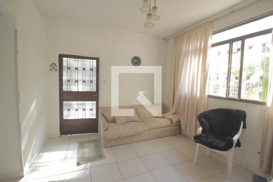 Sala 1 de casa à venda com 4 quartos, 200m² em Vila Jardim, Porto Alegre