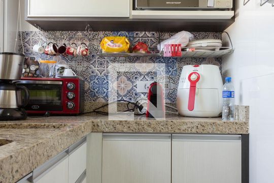 Cozinha de apartamento à venda com 2 quartos, 114m² em Vila Marchi, São Bernardo do Campo